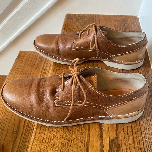 Clarks Men's Size 10M Tan Leather Low Oxford Shoes in EUC - Picture 4 of 16